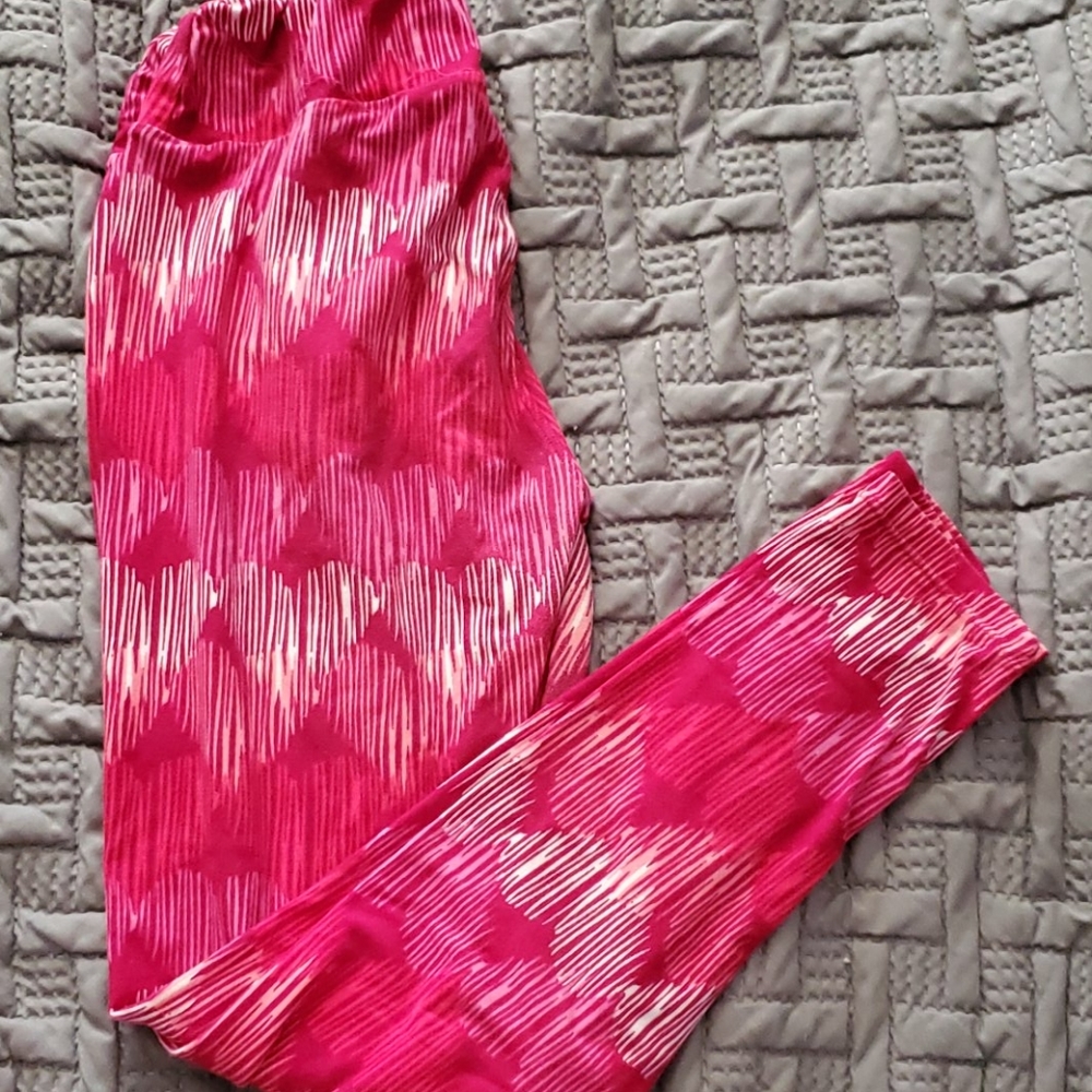 Lularoe hearts leggings ❤ 🤍